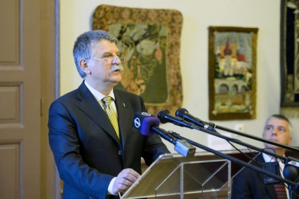 Kövér László, az Országgyűlés elnöke beszédet mond a Nógrád megyei önkormányzat és Szécsény önkormányzatának a szécsényi országgyűlés 310. évfordulója alkalmából tartott ünnepi közgyűlésén (MTI Fotó: Komka Péter)
