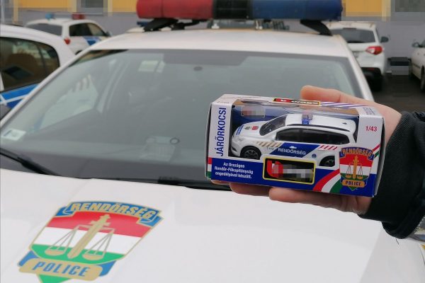 Ezt a játékautót sorsolja ki a Nógrád Megyei Balesetmegelőzési Bizottság (Fotó: a Nógrád Megyei Balesetmegelőzési Bizottság | Facebook)