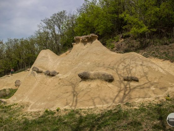 A Sárkány-szikla (karancs-medves.info fotó: Pozsik Gábor)