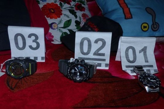 A házkutatás során megtalált, majd lefoglalt órák, melyeket a férfi ellopott (Fotó: Nógrád Megyei Rendőr-főkapitányság)