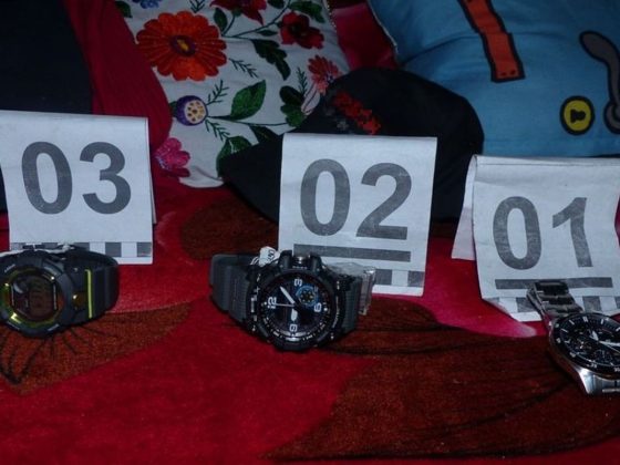 A házkutatás során megtalált, majd lefoglalt órák, melyeket a férfi ellopott (Fotó: Nógrád Megyei Rendőr-főkapitányság)