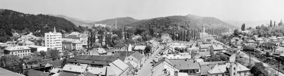 Salgótarján régi városközpontja, középen a Rákóczi úttal, 1967-ben (Archív fotó: Fortepan | Lechner Nonprofit Kft. Dokumentációs Központ / VÁTI)