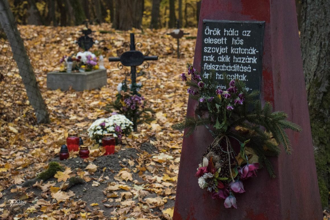 3100.hu Fotó: A krakkópusztai temető, 2021. november elsején