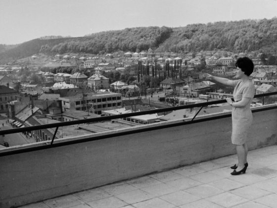 Illusztráció: Kilátás a Karancs Szálló tetőteraszáról 1966-ban (Fotó: Fortepan / Bauer Sándor)