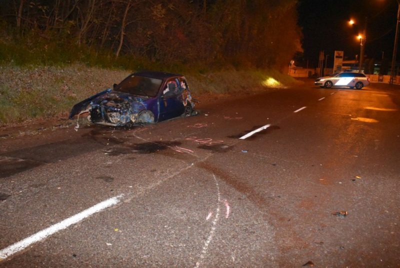 A 2021. novemberi balesetben a sofőr és az utasok is súlyosan megsérültek (Archív fotó: Nógrád Megyei Rendőr-főkapitányság)