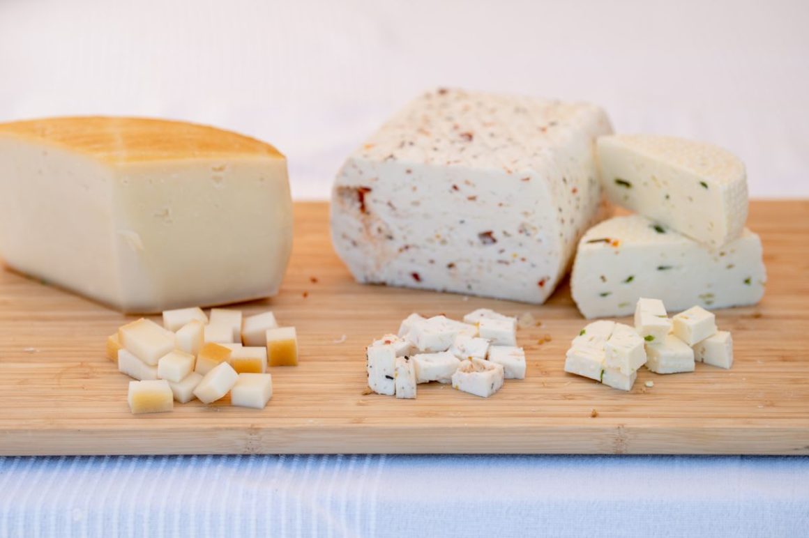 Kézműves sajtok a nemti Halda Sajt műhelyéből (Fotó: Komka Péter)
