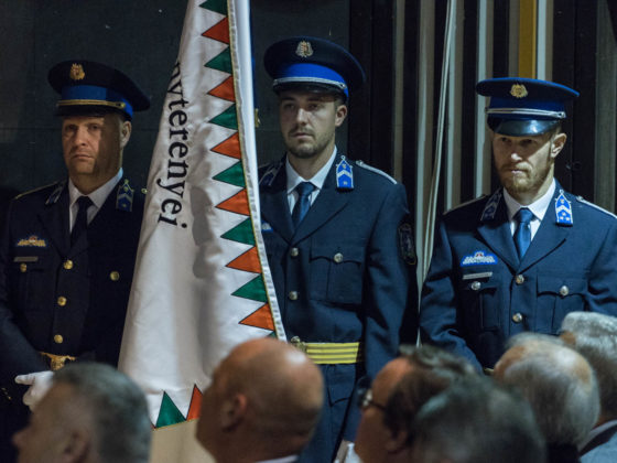 3100.hu Fotó: A Bátonyterenyei Rendőrkapitányság munkatársai a rendőrkapitányság fennállásának 30. évfordulója alkalmából rendezett ünnepségen, 2022. november 3-án.