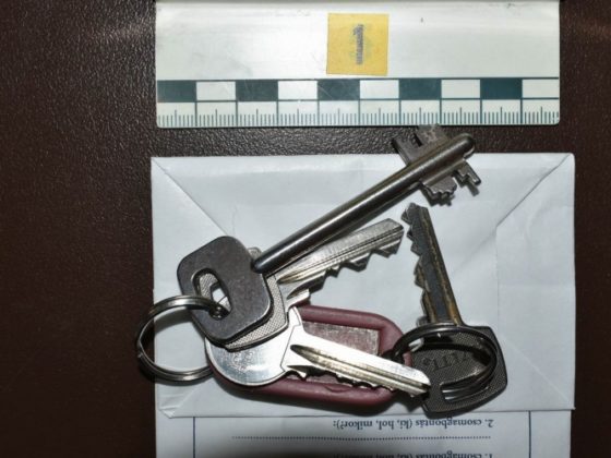 A 32 éves férfinál megtalálták az idős nő kulcsát (Fotó: Nógrád Vármegyei Rendőr-főkapitányság)