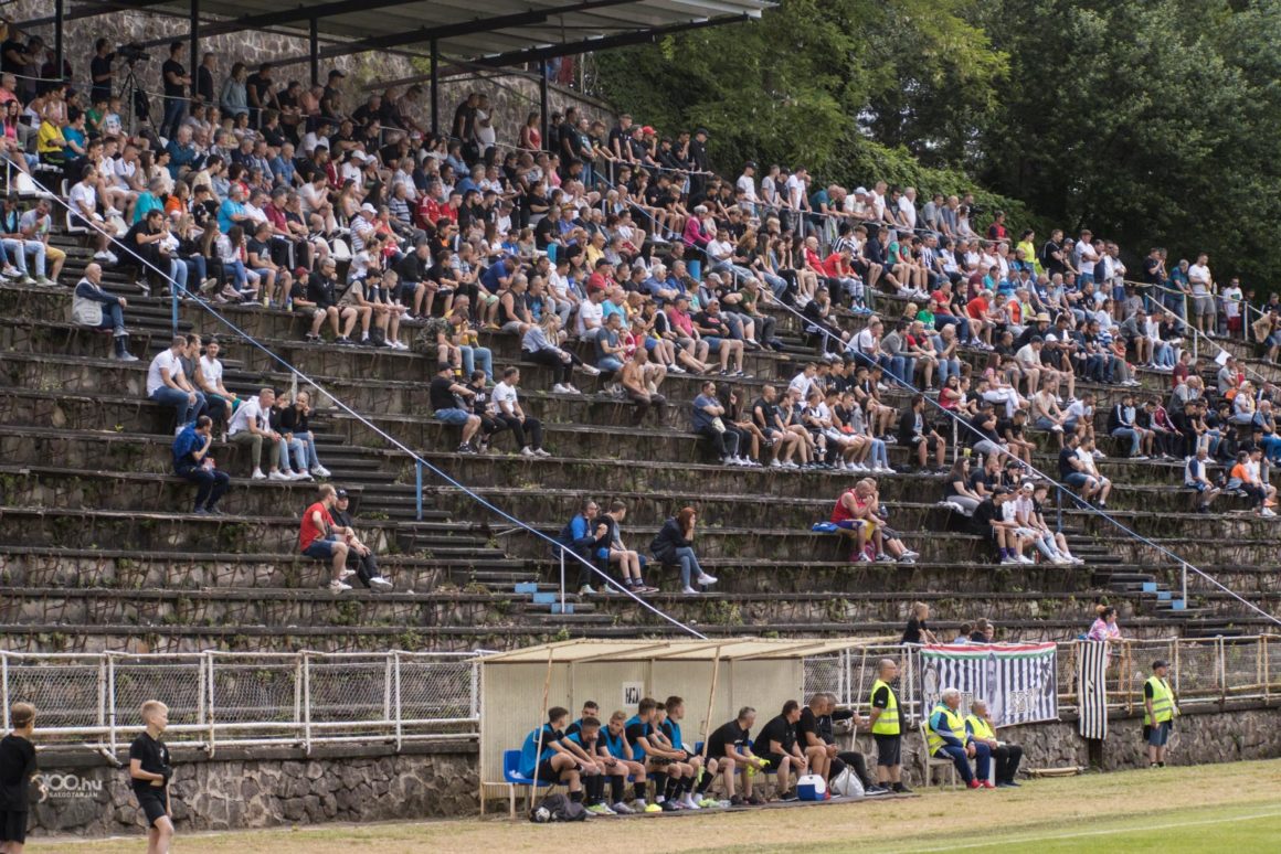 3100.hu Fotó: A Salgótarjáni BTC - Nyergesújfalu SE NB III-as osztályozó első mérkőzése a Szojka Ferenc Stadionban 2023. június 4-én