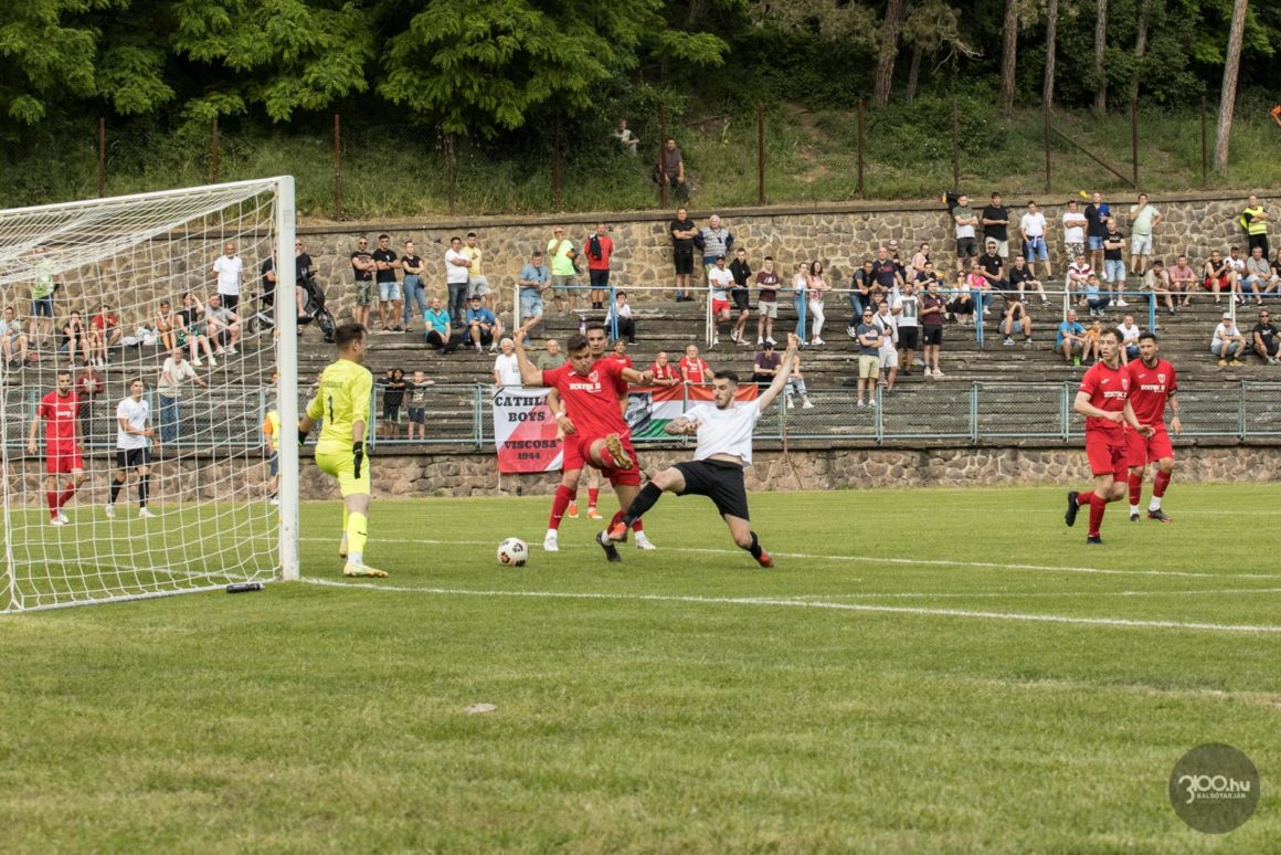 3100.hu Fotó: A Salgótarjáni BTC - Nyergesújfalu SE NB III-as osztályozó első mérkőzése a Szojka Ferenc Stadionban 2023. június 4-én