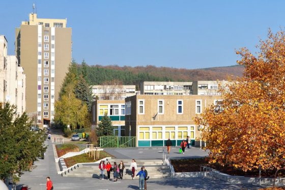 A Salgótarjáni Általános Iskola Beszterce-lakótelepi Tagiskolája (Fotó: SÁI Beszterce-lakótelepi Tagiskolája | Facebook)