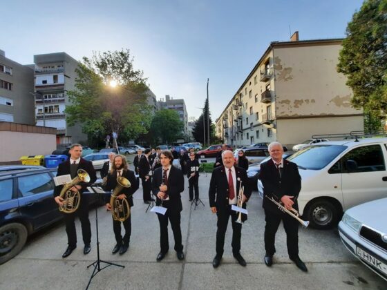 Archív fotó: 2022. május 1-jén is zenés ébresztőt tartott a Salgótarjáni Bányász-Kohász Fúvószenekar (Fotó: Morvai Máté)