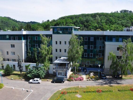 A salgótarjáni kórház "E" épülete, a fejlesztés helyszíne (Fotó: Nógrád Vármegyei Szent Lázár Kórház)