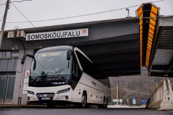 Új, menetrend szerinti nemzetközi autóbuszjáratok indulnak Budapest és Losonc között, Salgótarján és Fülek érintésével 2026. február 1-től. (Fotó: MÁV-csoport | Facebook)