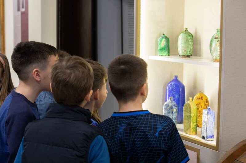 „Nagy István és a népi világ Mihályfi Ernő gyűjteményében” címmel nyílt időszaki tárlat a Dornyay Béla Múzeumban 2026. március 20-án. (Fotó: Dornyay Béla Múzeum/Shah Timor | Facebook)