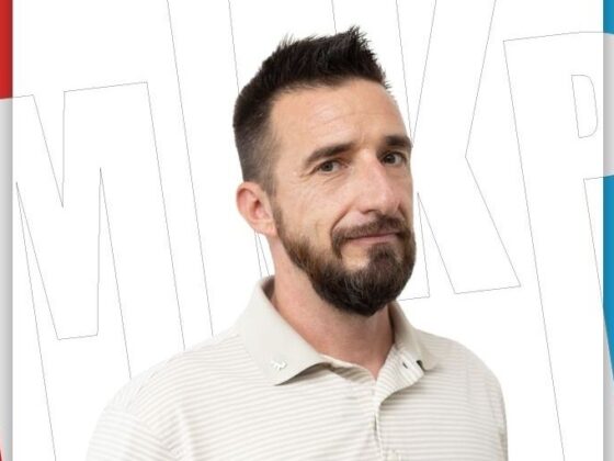 Viszaléptette Kelet-Nógrádi jelöltjét, Czvanczig Lászlót a Magyar Kétfarkú Kutya Párt (Fotó: Czvanczig Laci MKKP | Facebook)