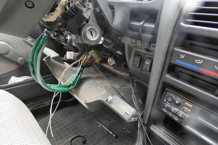 Több autót is meglovasított a 20 éves fiatalember Salgótarjánban (Fotó: Nógrád Vármegyei Rendőr-főkapitányság)