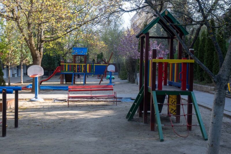 Egy 234 millió forintos projekt keretében újul meg a salgótarjáni Mackóvár Központi Óvoda udvara. (Fotó: Kreicsi Bálint | Facebook)