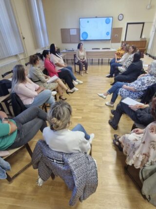 Felkészítő tréningen vettek részt a Nógrád Vármegyei Szakképzési Centrum oktatói az NVSZC Stromfeld Aurél Technikumban, melynek révén ősztől karrier-tanácsadással is segíthetik a diákokat. (Fotó: Nógrád Vármegyei Szakképzési Centrum | Facebook)