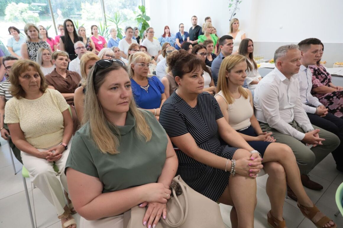 Az egészségügyben dolgozókat ünnepelték és díjazták a Nógrád Vármegyei Szent Lázár Kórházban a július elsejei Semmelweis-nap alkalmából 2026. június 26-án. (Fotó: Nógrád Vármegyei Szent Lázár Kórház/Gyurkó Péter)