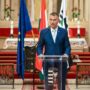 Kreicsi Bálint, Salgótarján polgármestere beszédet mond a Nemzeti Összetartozás Napja alkalmából rendezett városi ünnepségen a salgótarjáni Szent József Plébániatemplomban, 2026. június 4-én. (Fotó: Kreicsi Bálint | Facebook)