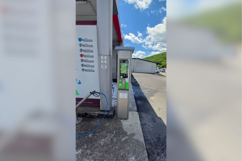 A 36 éves férfi egymillió forintos kárt okozott a salgótarjáni autómosó tulajdonosának a kezelőpanel megrongálásával. (Fotó forrása: Nógrád Vármegyei Rendőr-főkapitányság)